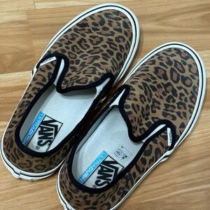Vans Cheetah Print Shoes Size 8